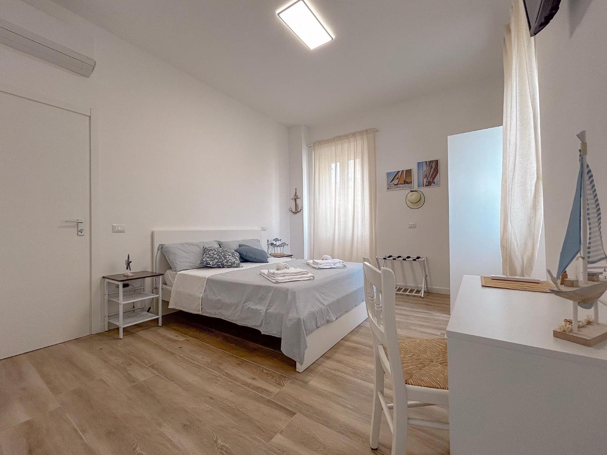 La Marina - Rooms In Стинтино Экстерьер фото